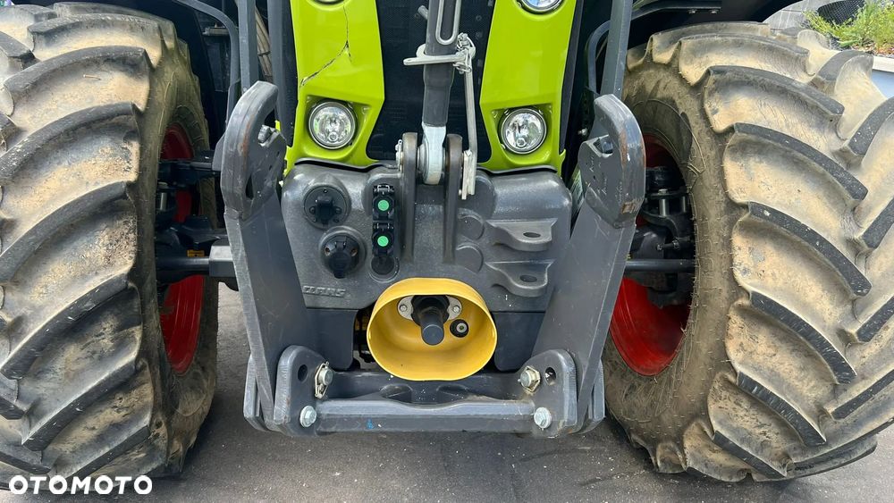 Claas Arion 610 CIS HEXASHIFT A96 100 - 12