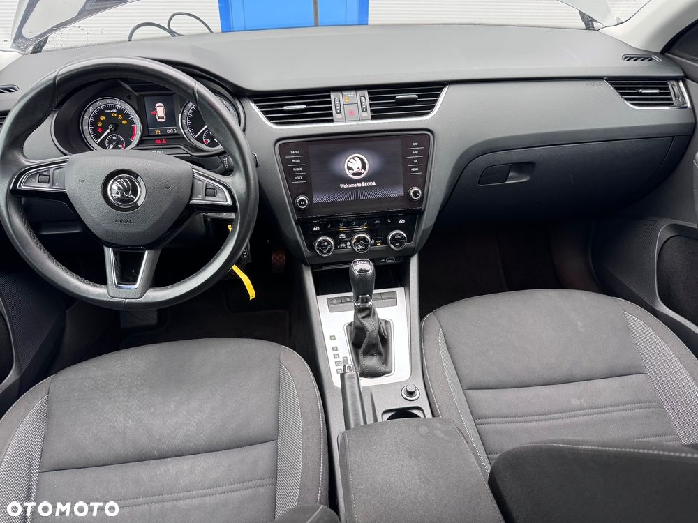 Skoda Octavia 1.6 TDI DSG Ambition - 9