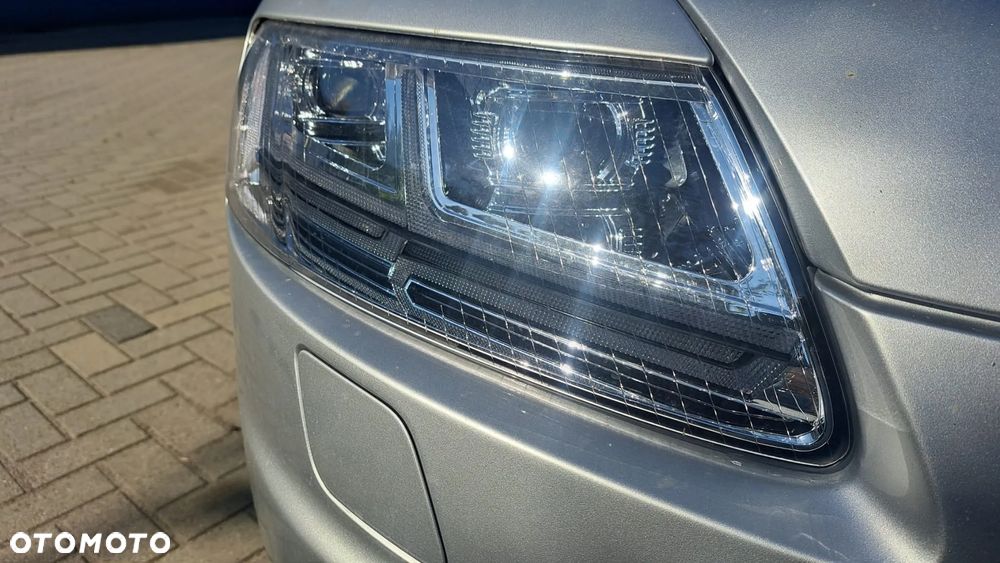 Audi A6 Avant 2.4 quattro - 10