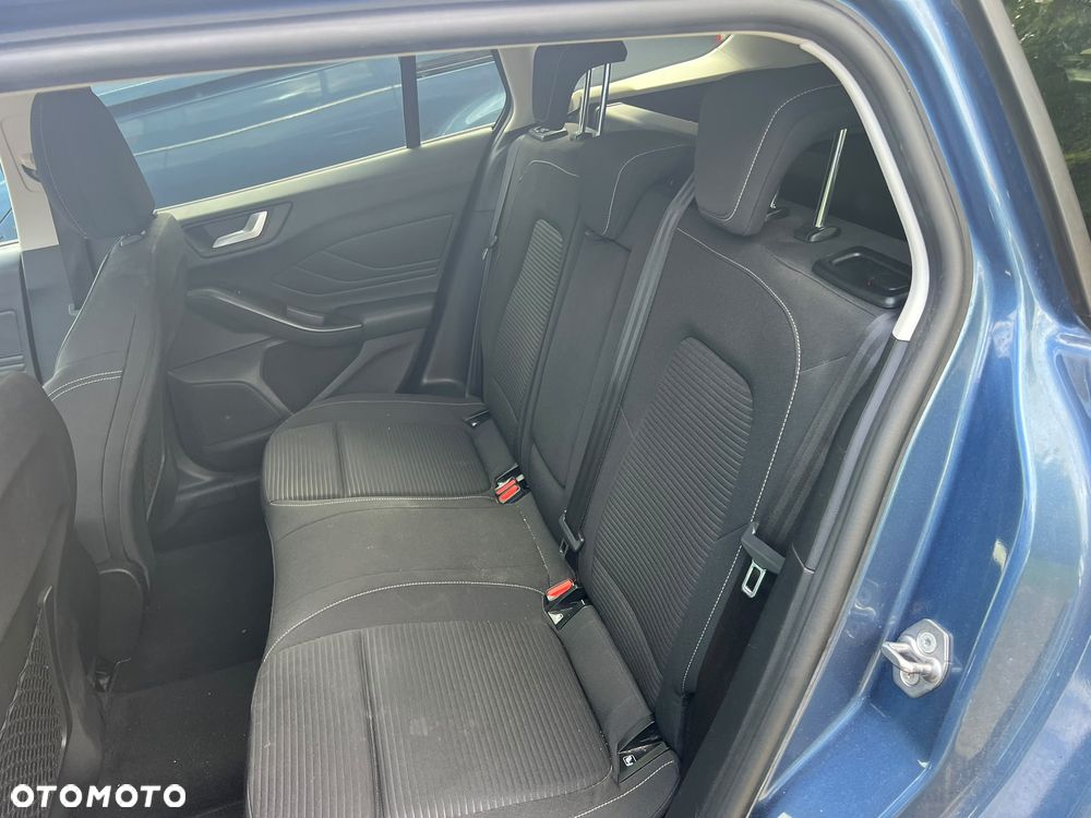 Ford Focus 2.0 EcoBlue STart-Stopp-System TITANIUM - 10