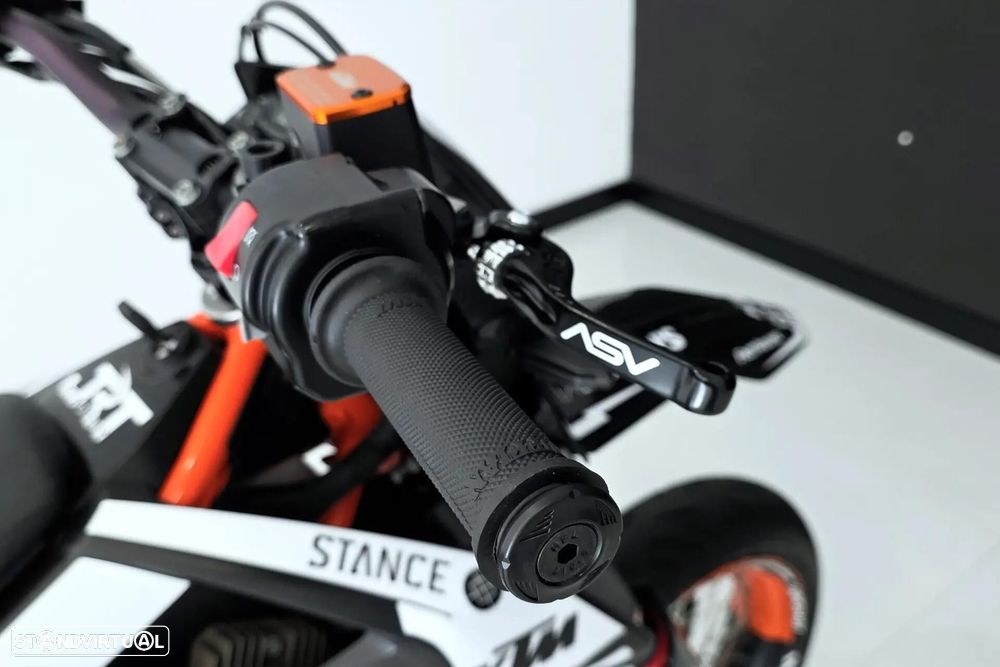 KTM 690 - 17