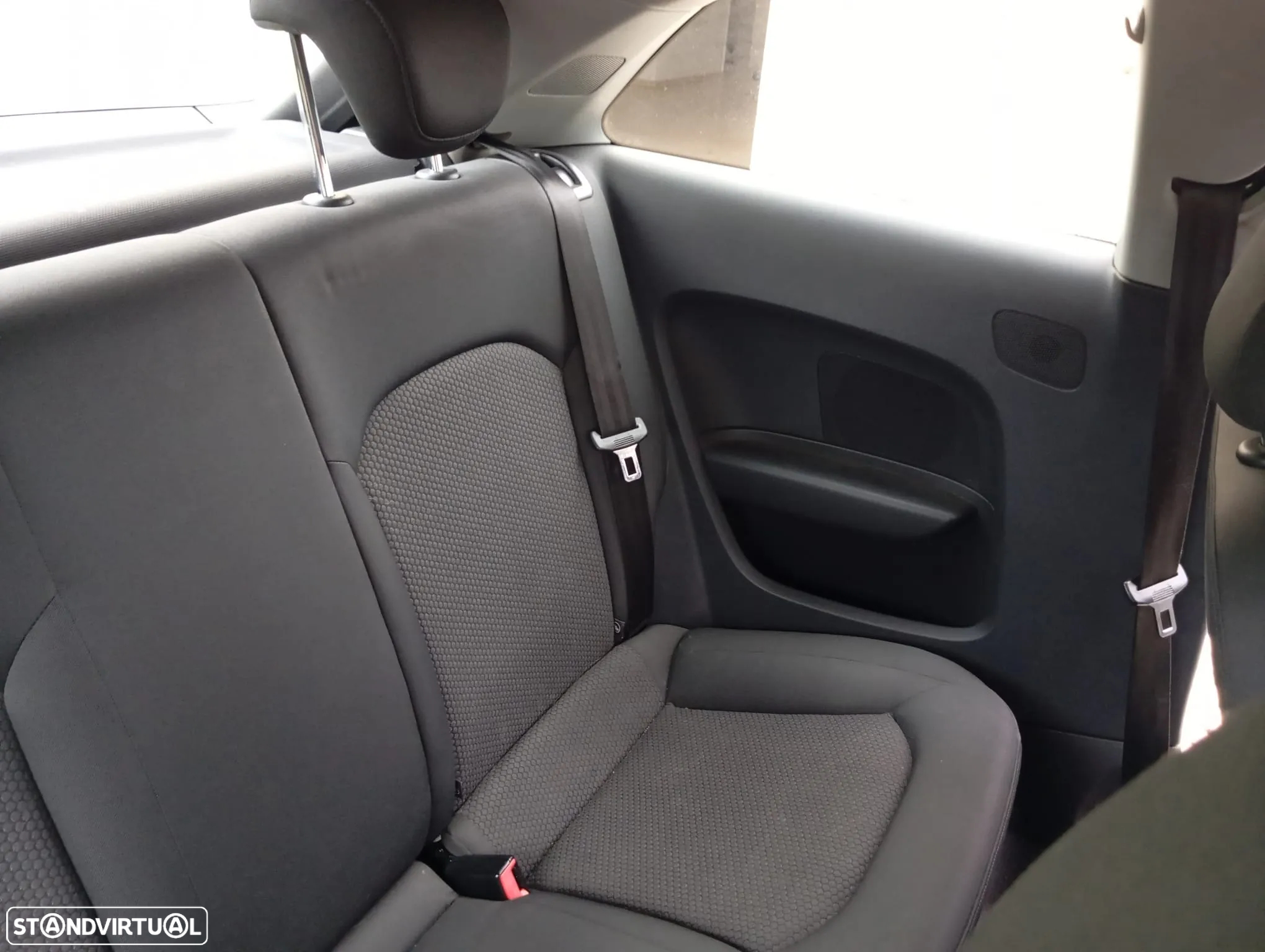 Audi A1 1.6 TDI Sport Edition - 21