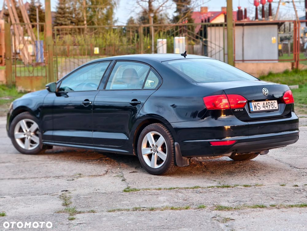 Volkswagen Jetta 1.2 TSI Trendline - 7