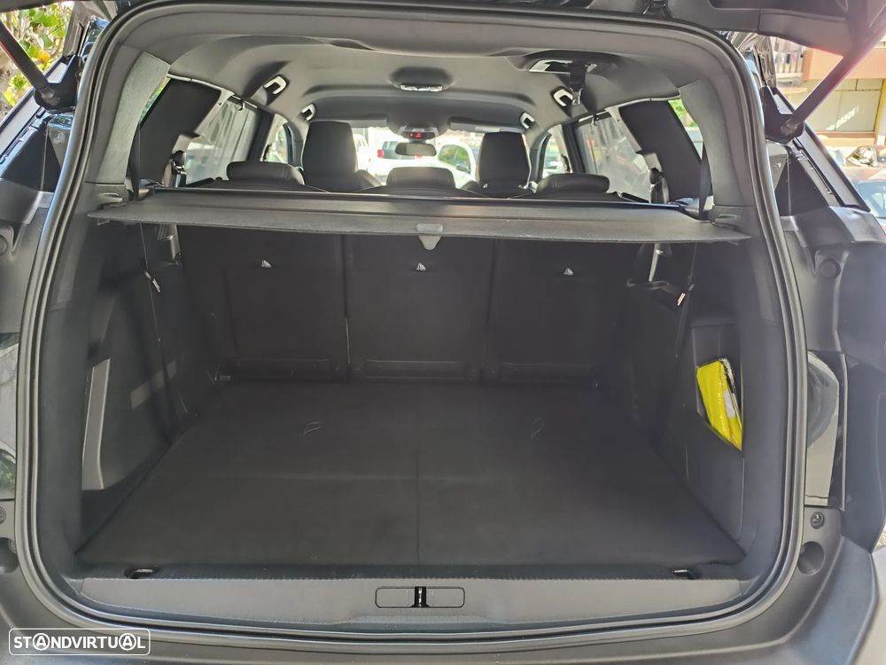 Peugeot 5008 PureTech 130 EAT8 Stop & Start Allure Pack - 39