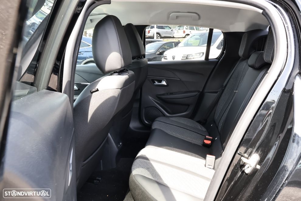 Peugeot e-208 51 kWh Allure - 17