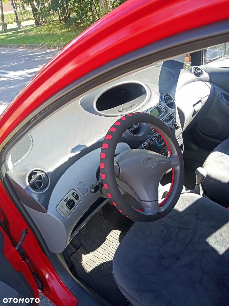 Toyota Yaris 1.0 Luna - 6