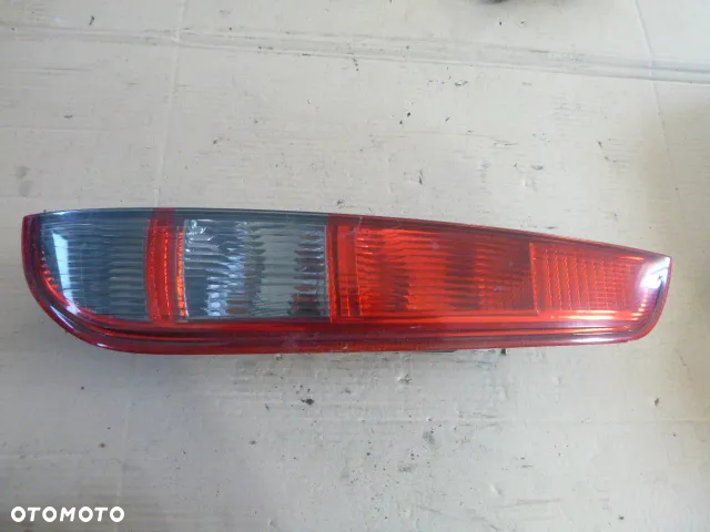 LAMPA LEWY TYŁ PRAWY TYŁ KOMPLET FORD FOCUS MK2 KOMBI 04-07 - 20