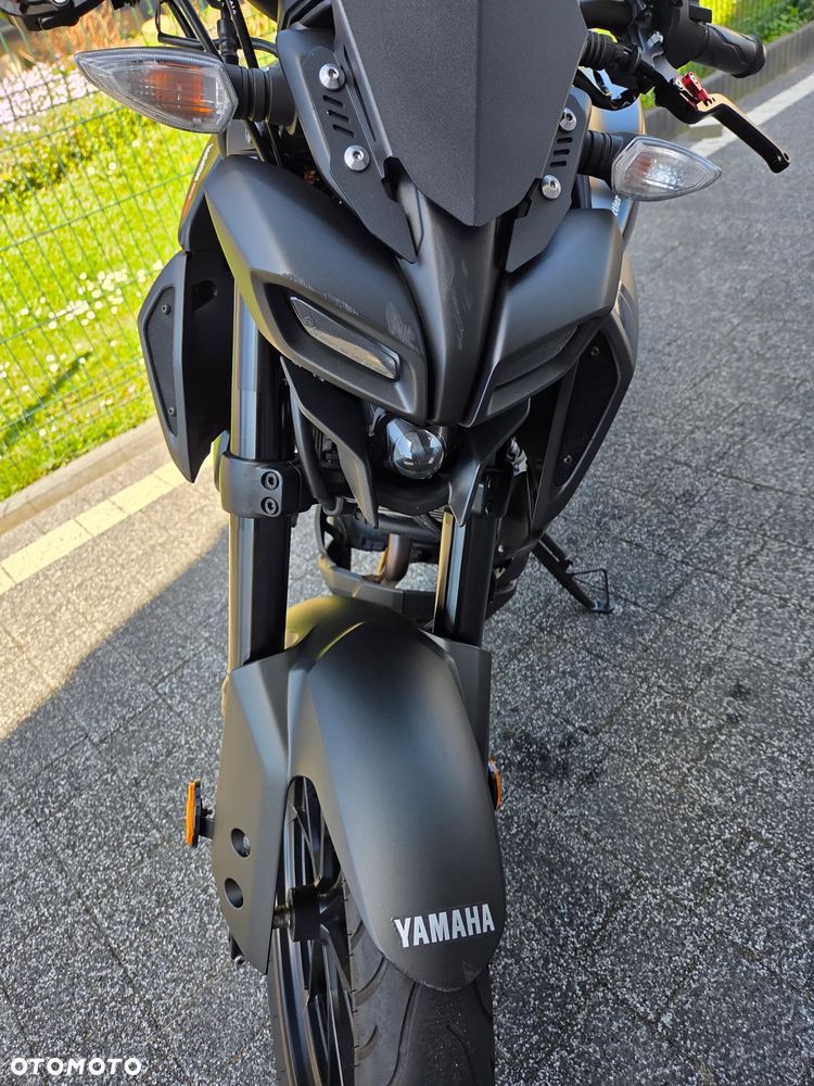 Yamaha MT - 19