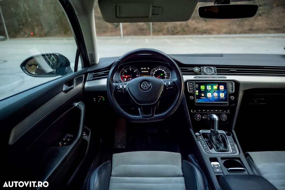 Volkswagen Passat 2.0 TDI SCR 4Motion DSG Highline - 9