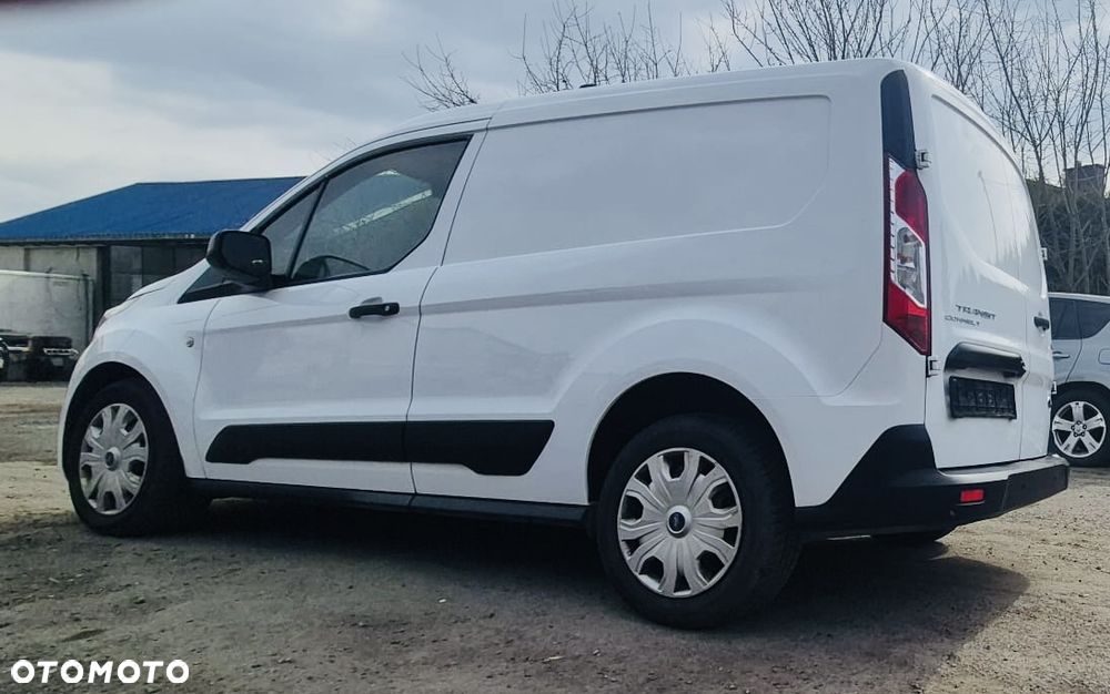 Ford Transit Connect - 16