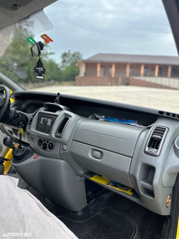 Opel Vivaro - 16
