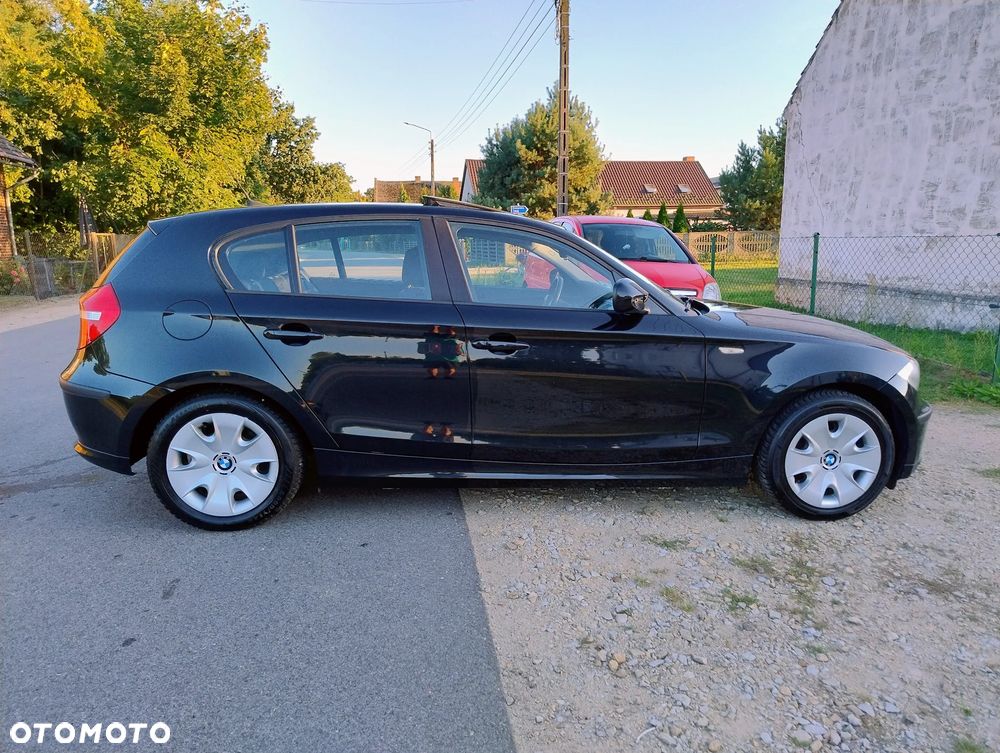 BMW Seria 1 118i - 22