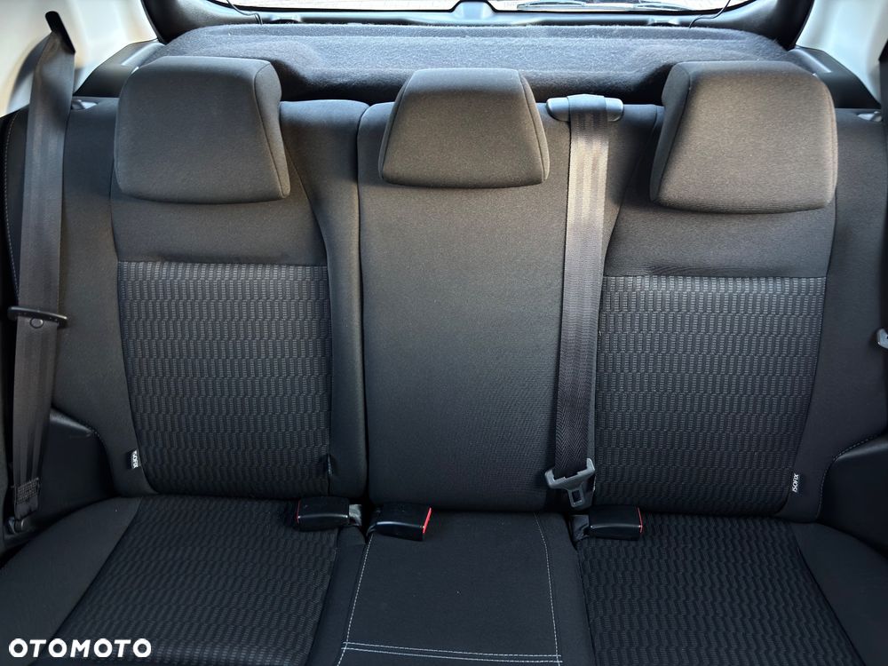 Peugeot 208 1.2 PureTech Active - 12