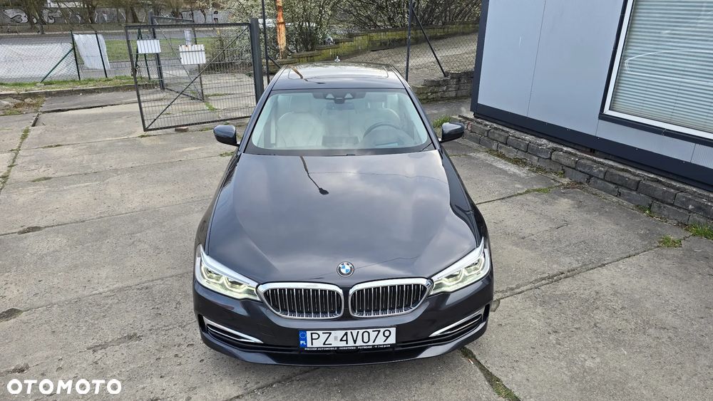 BMW Seria 5 530i Luxury Line - 15