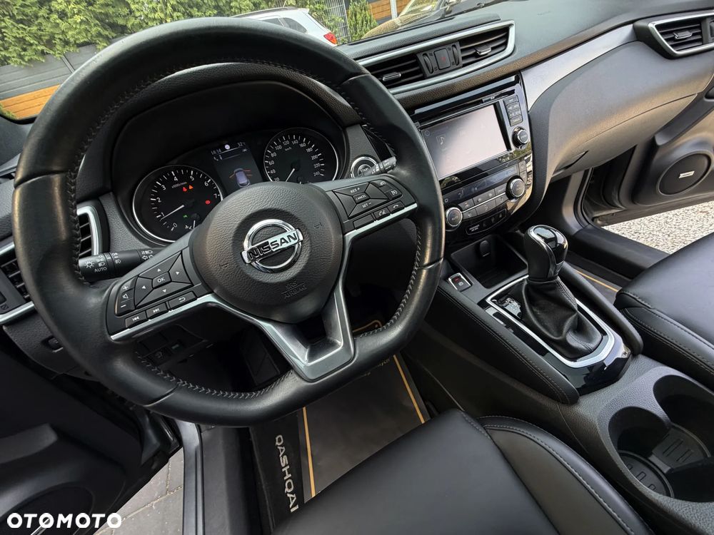 Nissan Qashqai 1.2 DIG-T Xtronic TEKNA+ - 29