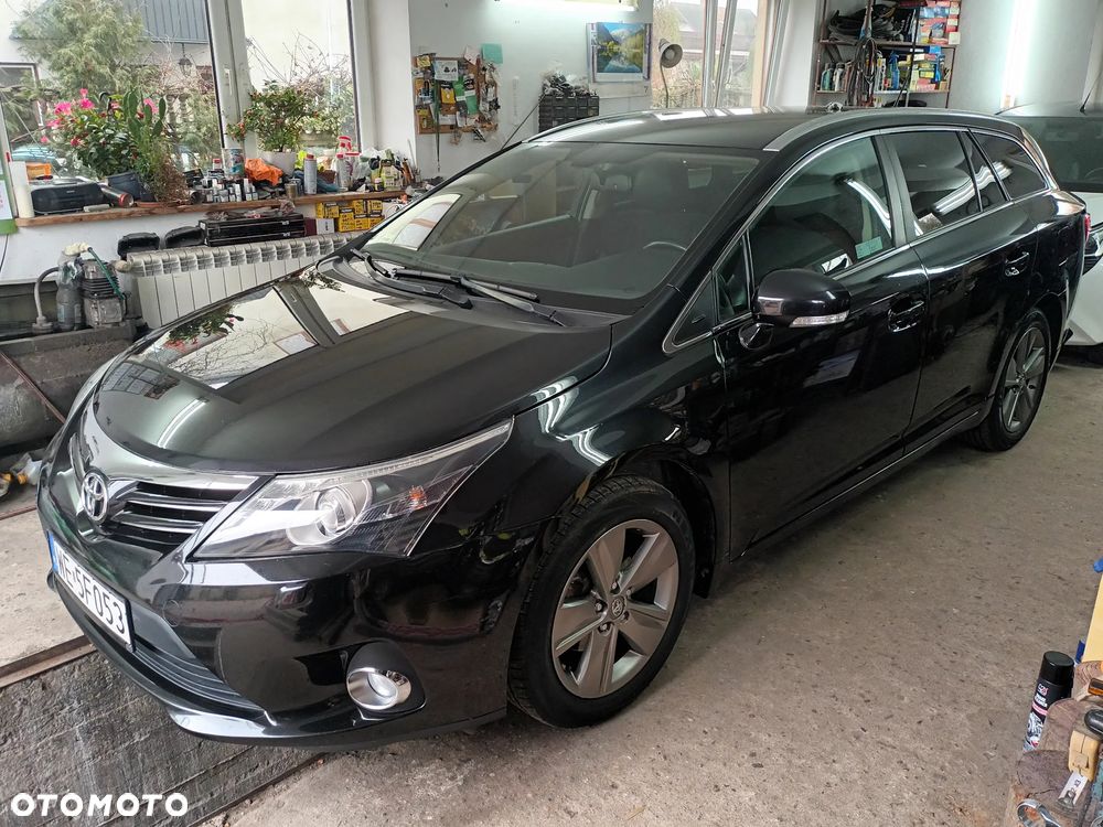 Toyota Avensis 1.8 Sol - 1