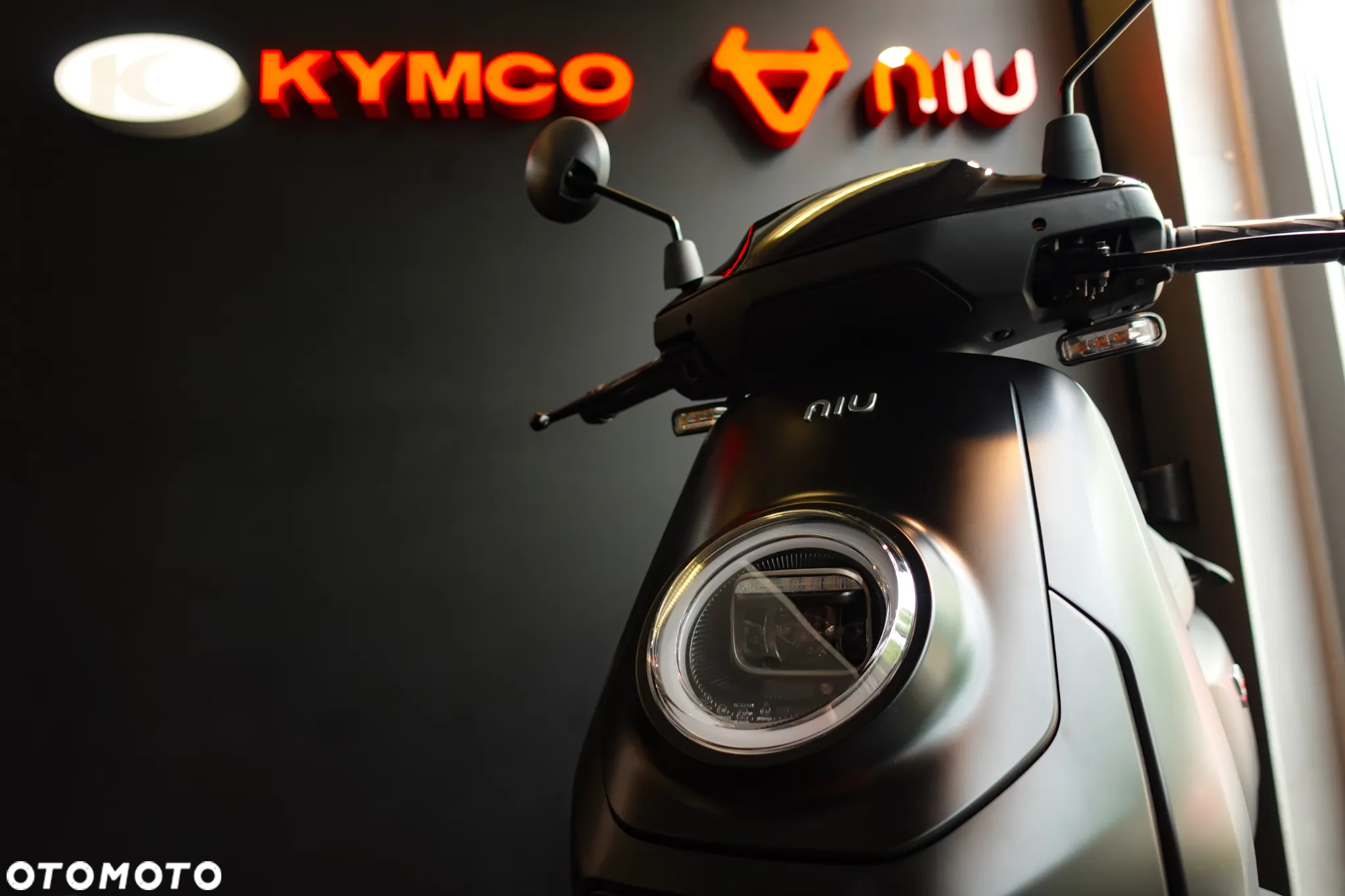 Niu M - 8