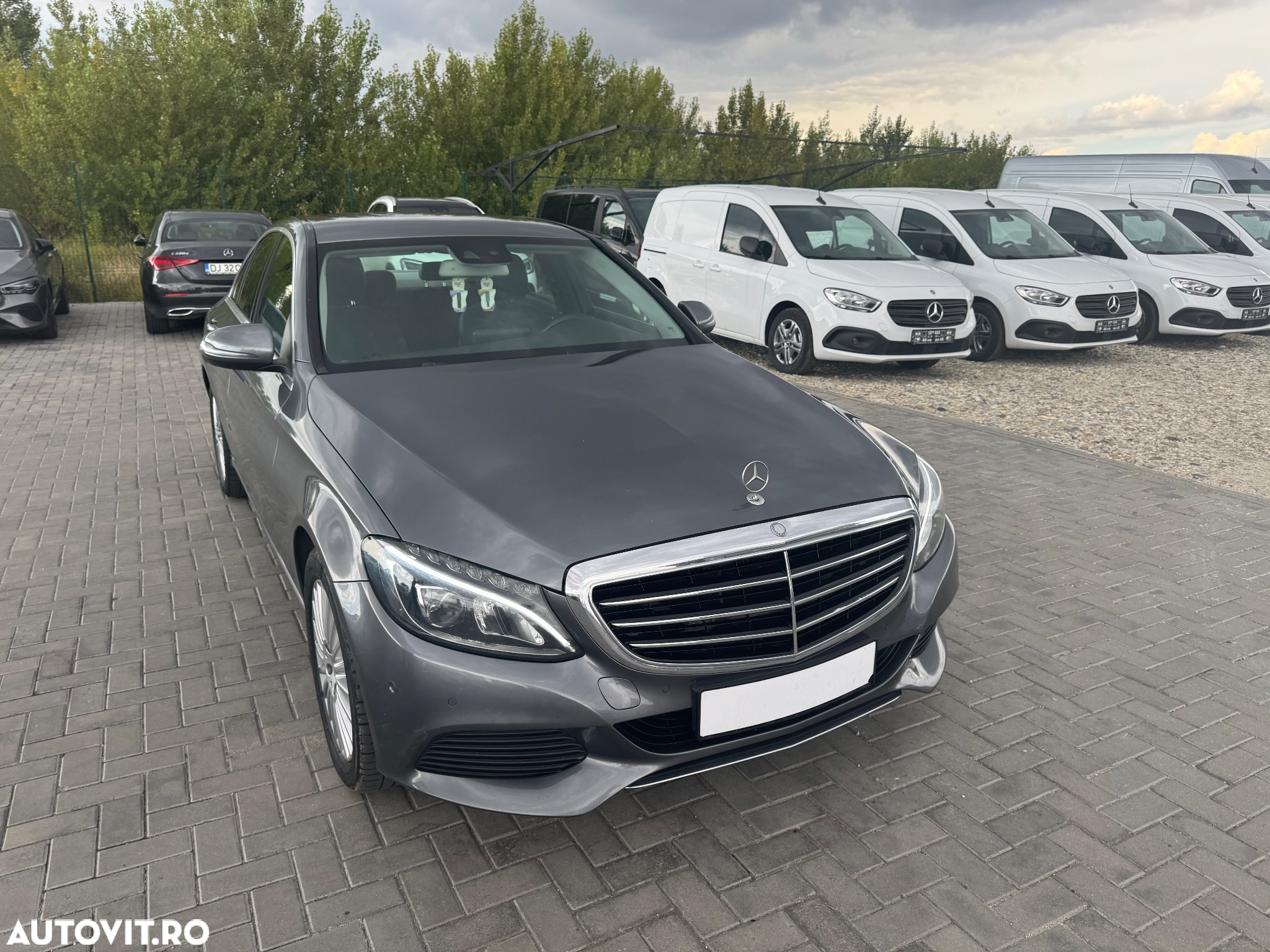 Mercedes-Benz C - 31