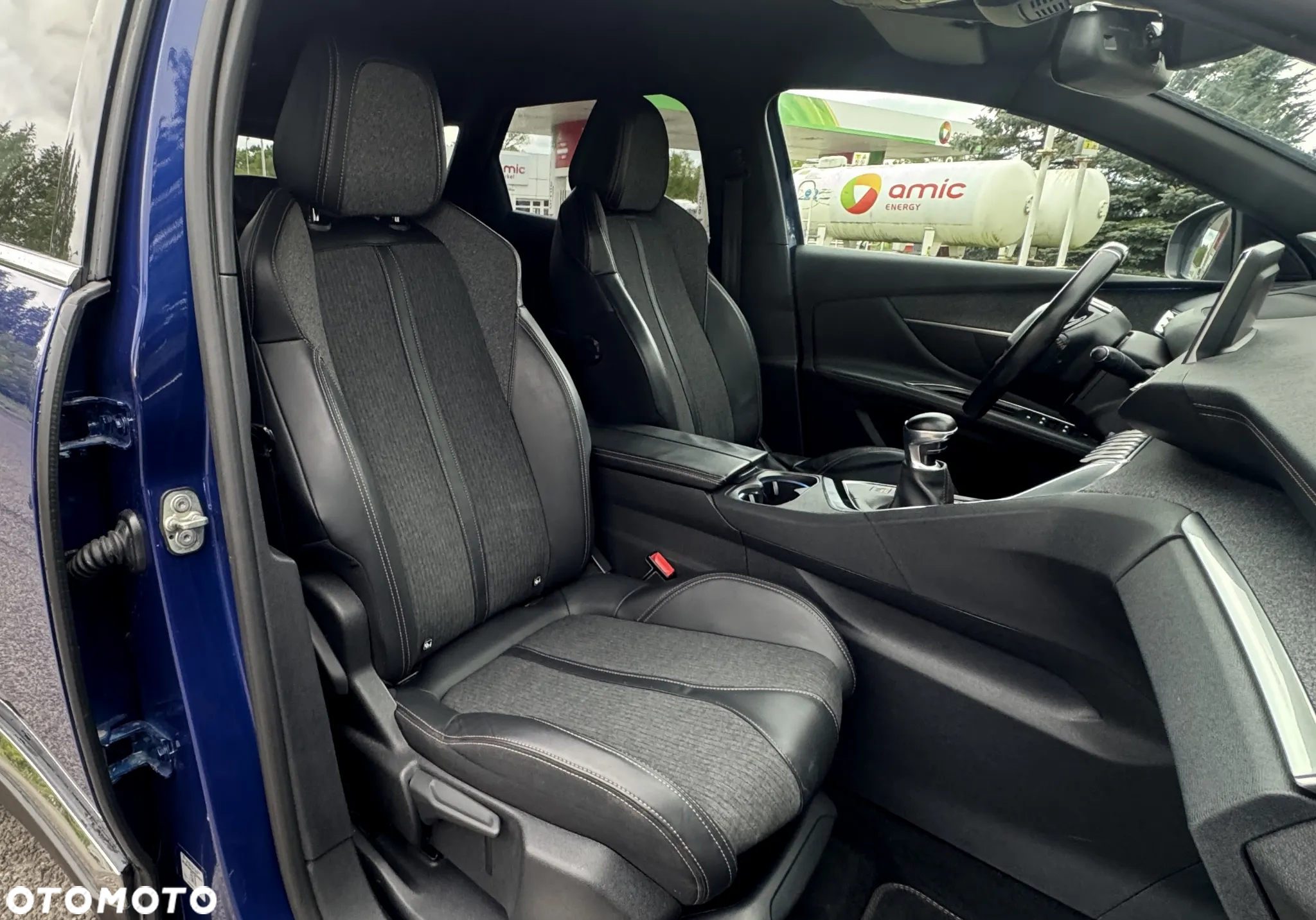 Peugeot 3008 1.6 BlueHDi Allure S&S - 28