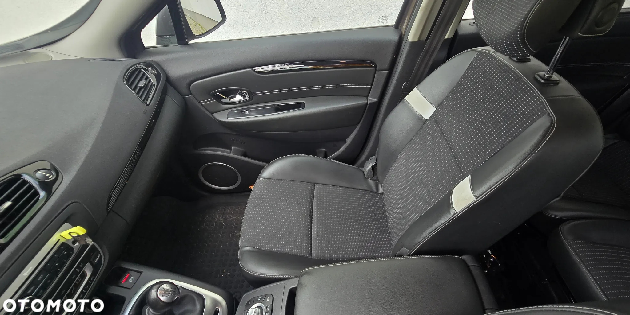 Renault Scenic - 22
