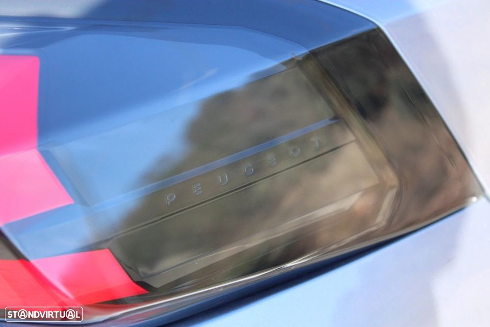 Peugeot e-2008 Allure Pack - 18