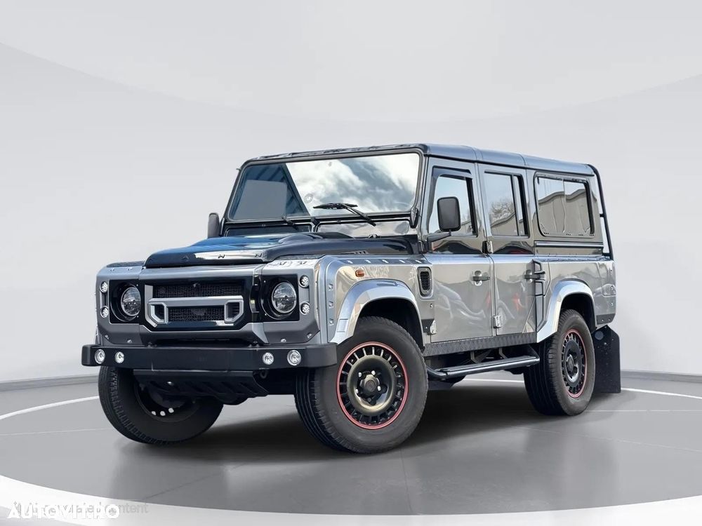 Land Rover Defender - 8