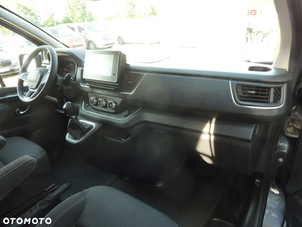Renault TRAFIC - 11