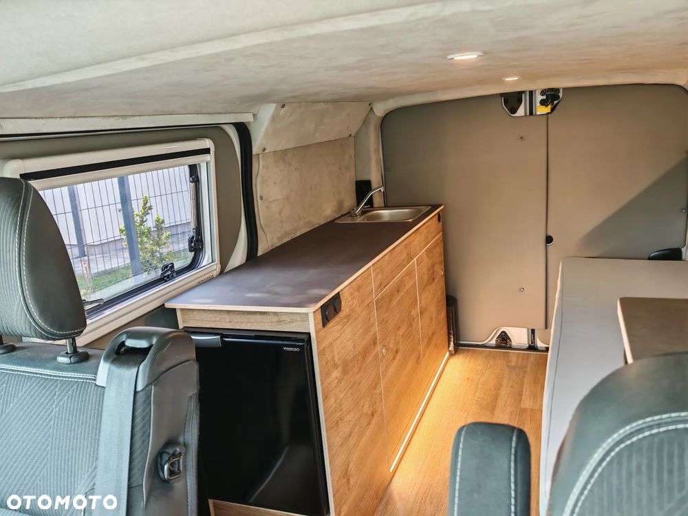 Renault Trafic - 19