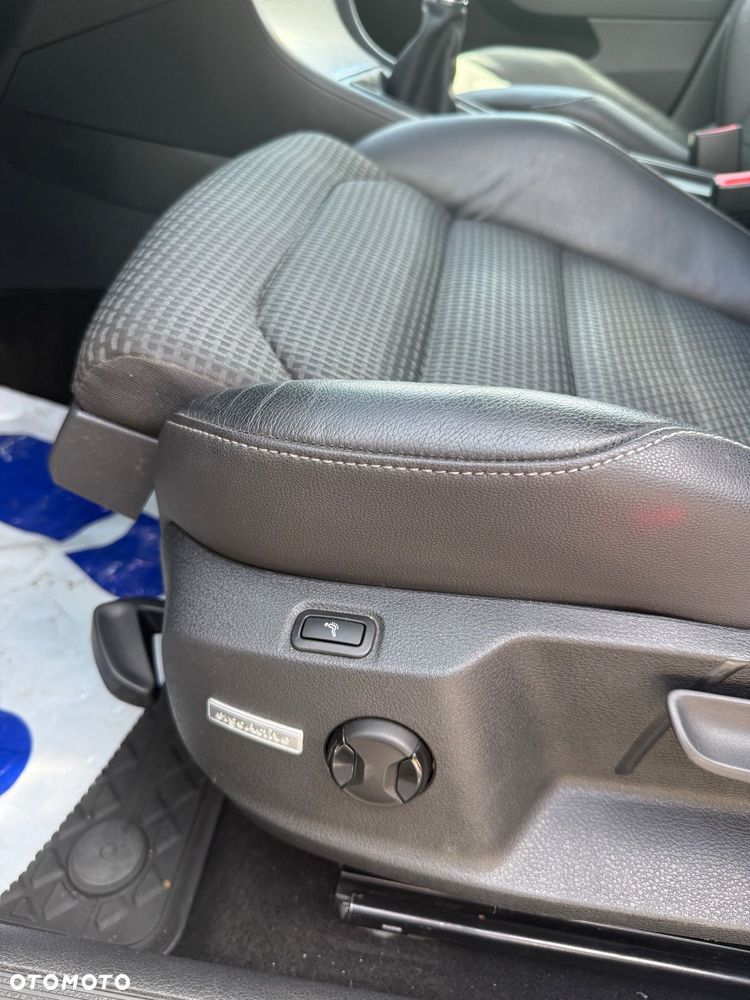 Volkswagen Golf Variant - 18