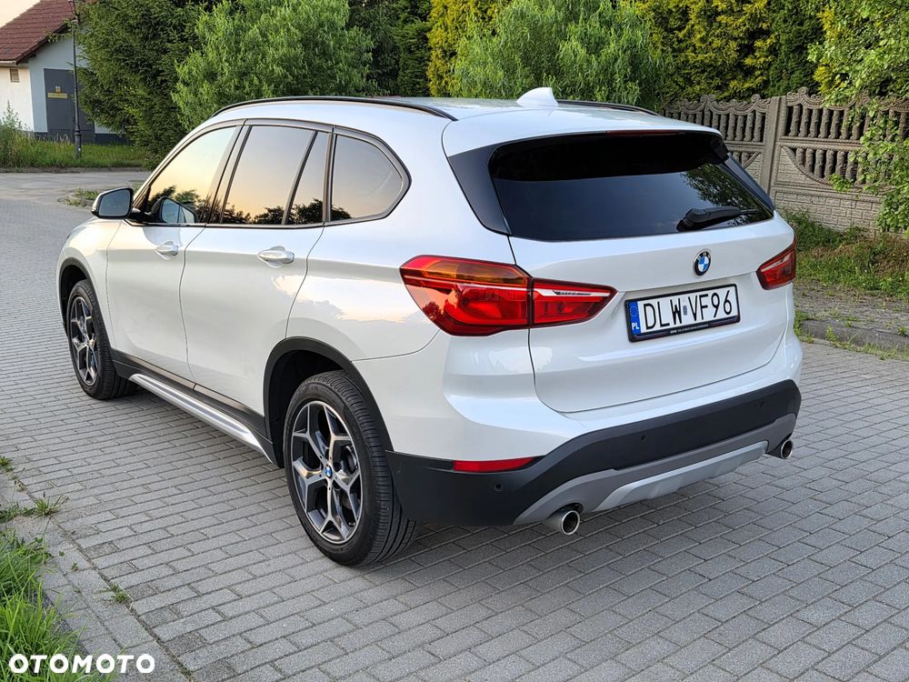 BMW X1 sDrive20i xLine - 4