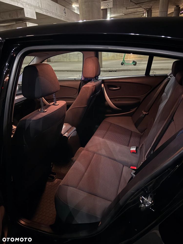 BMW Seria 1 120d - 9