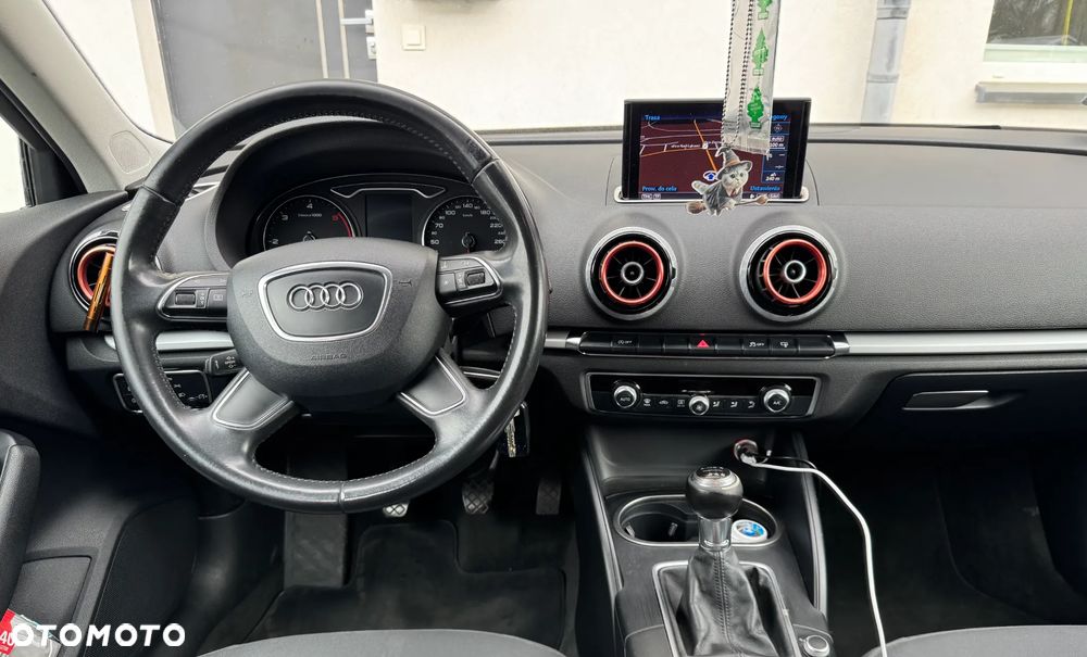 Audi A3 Sportback - 1