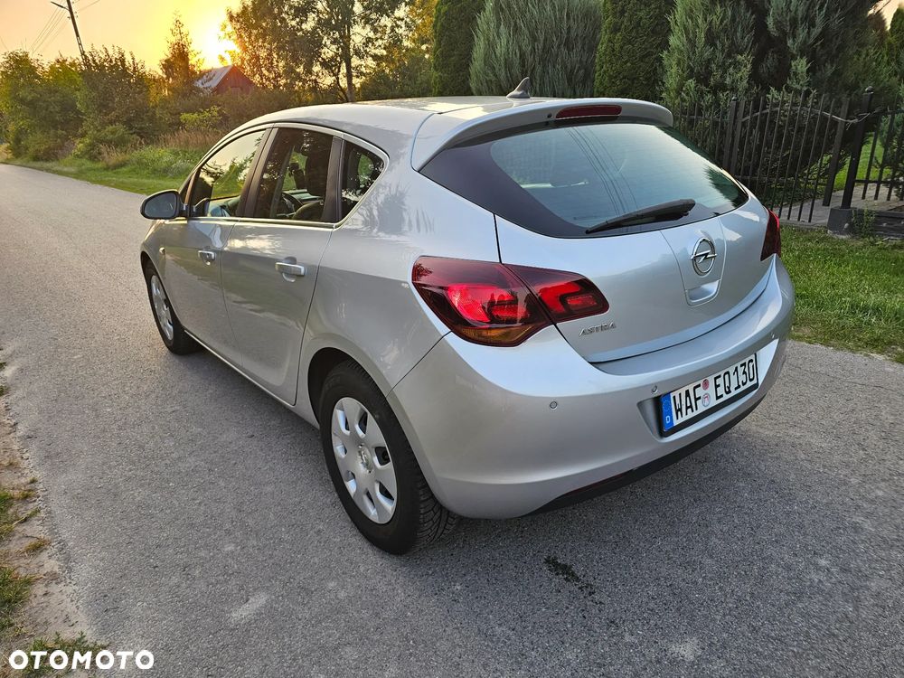 Opel Astra - 40