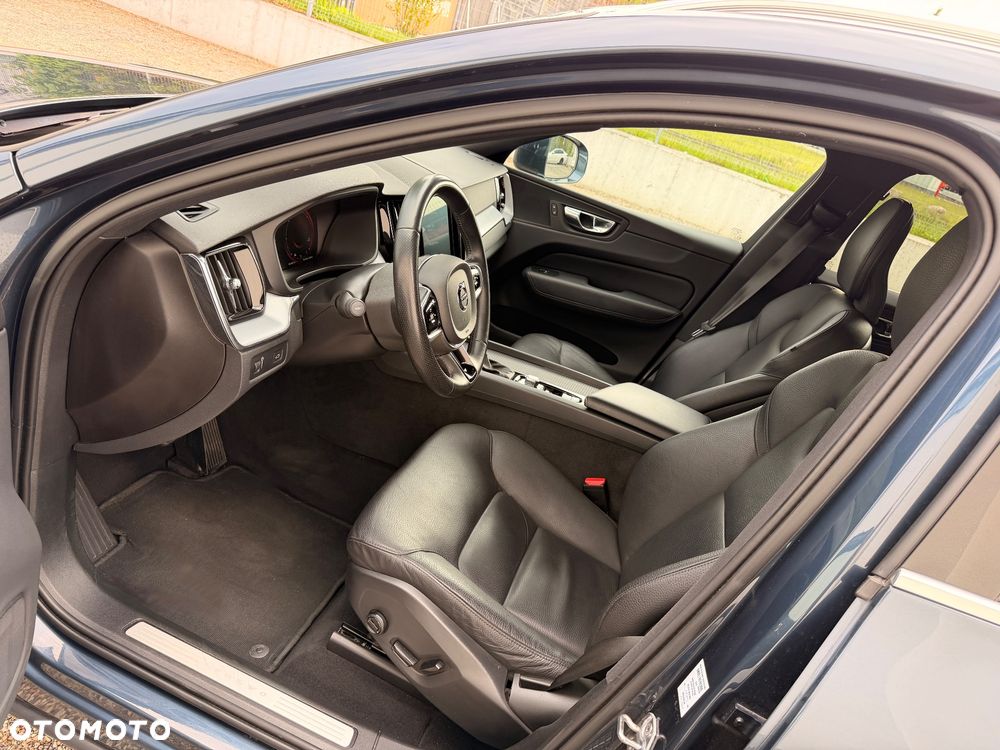 Volvo XC 60 D4 SCR Momentum - 18