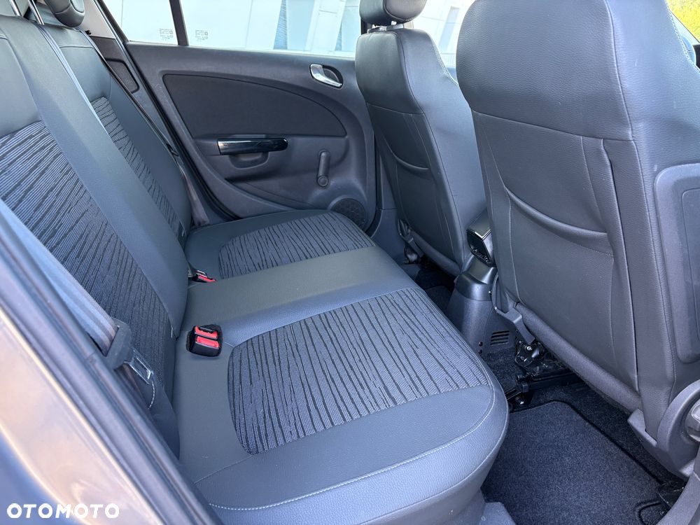 Opel Corsa 1.4 T Cosmo S&S - 21