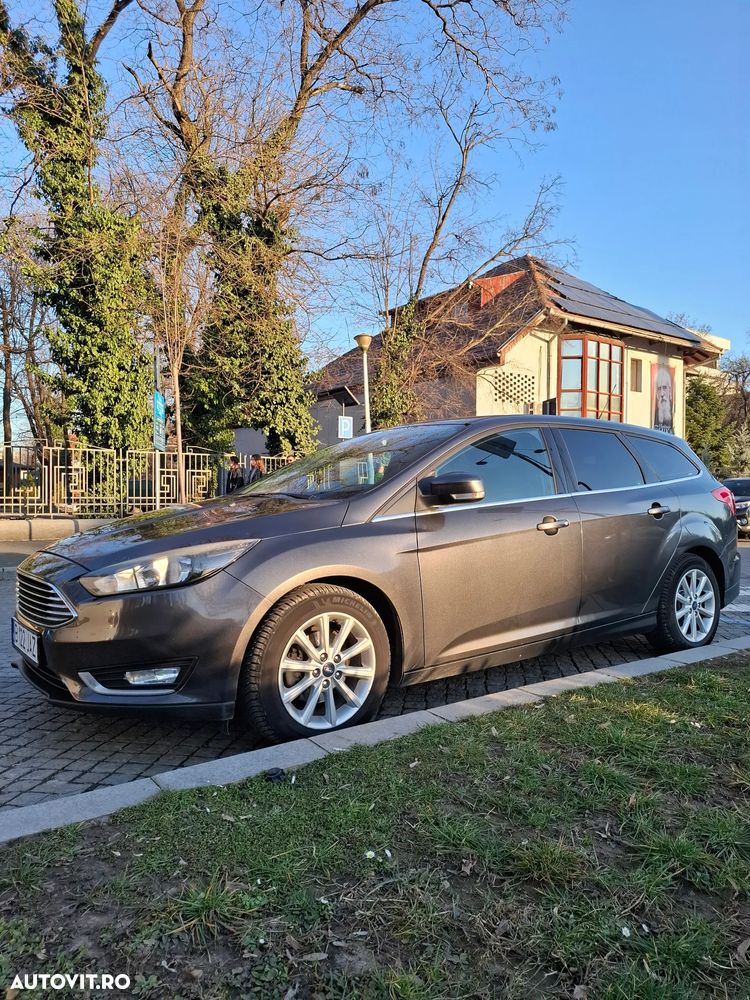 Ford Focus 1.0 EcoBoost Titanium - 10