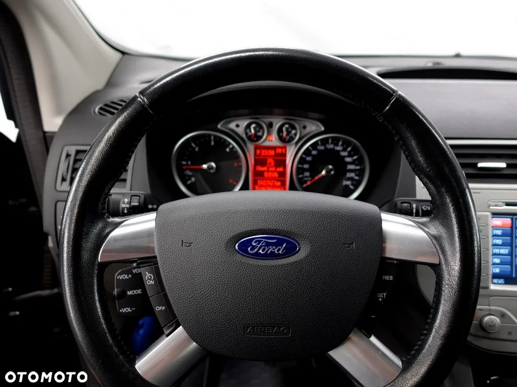 Ford Kuga 2.0 TDCi 4WD Titanium - 20