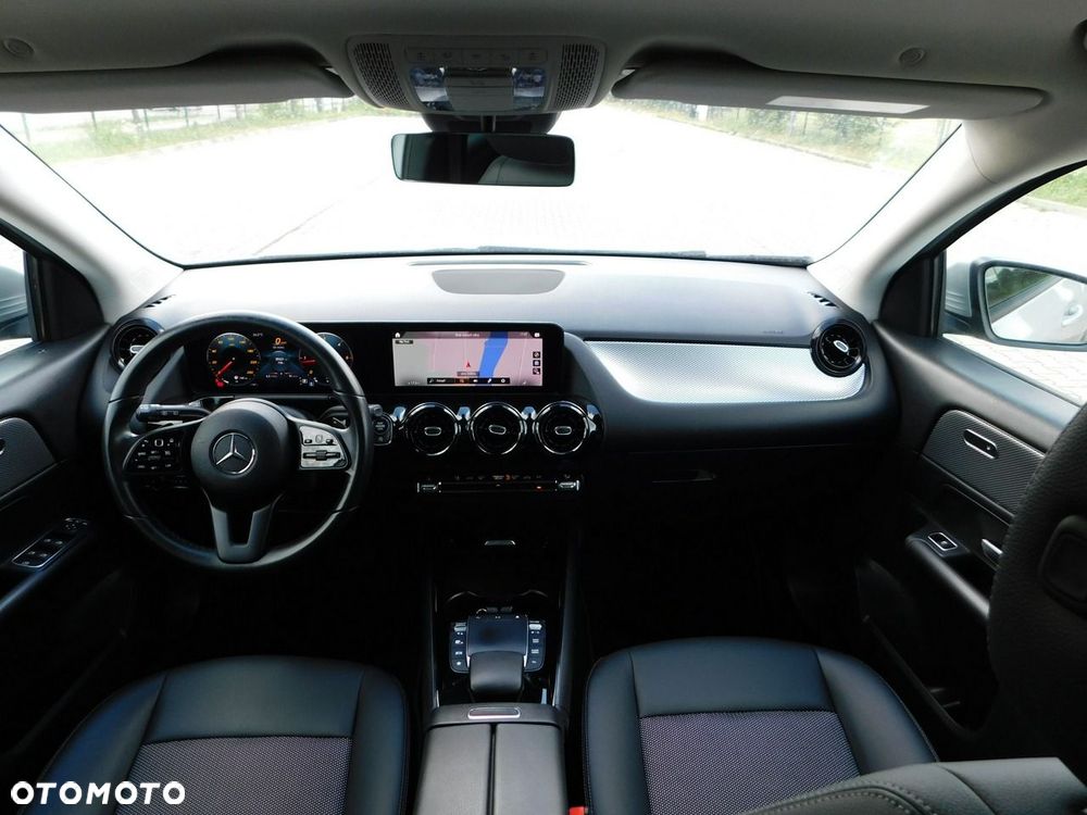 Mercedes-Benz GLA - 7