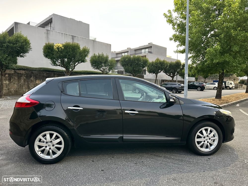 Renault Mégane 1.5 dCi Dynamique S - 10