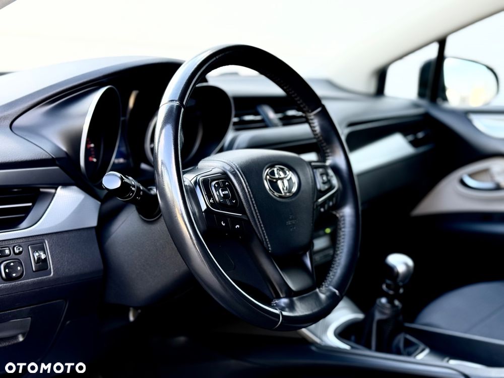 Toyota Avensis 1.8 Prestige - 23