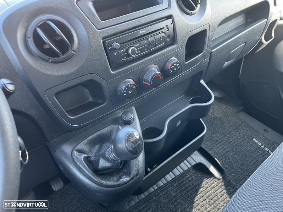Renault Master 2.3 dCi L1H1 - 25