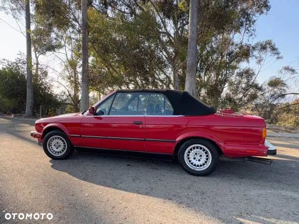 BMW Seria 3 325i - 4