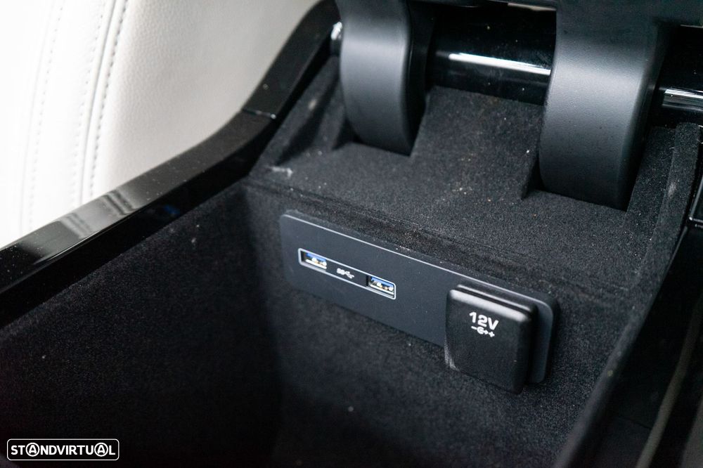 Land Rover Range Rover Velar 2.0d R-Dynamic HSE - 31