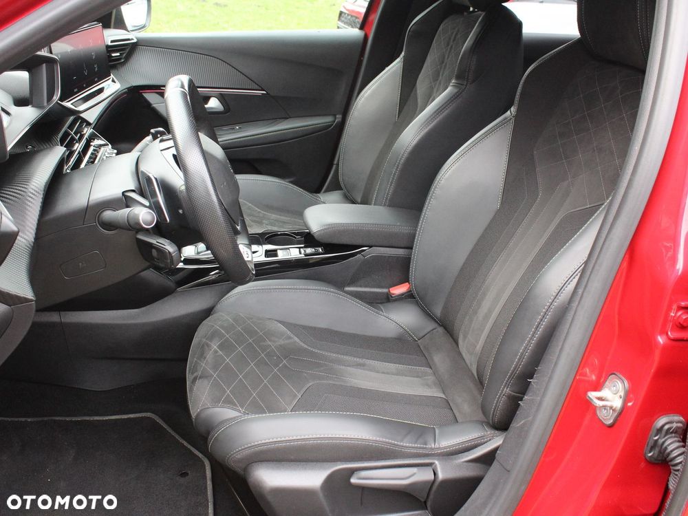 Peugeot 208 1.2 PureTech GT S&S EAT8 - 18