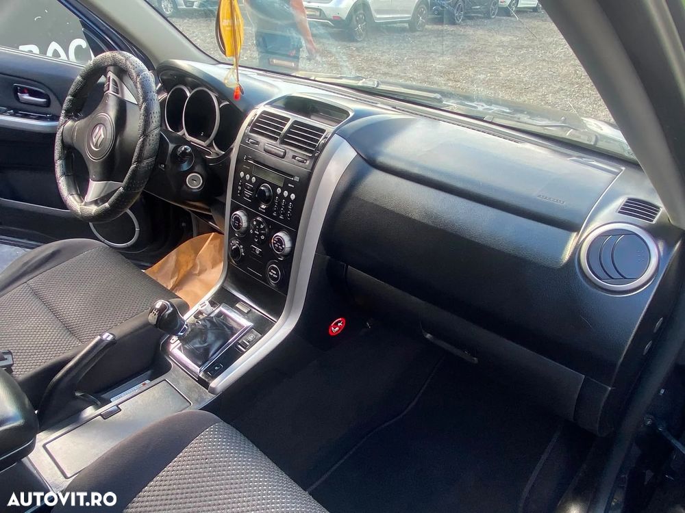 Suzuki Vitara - 7
