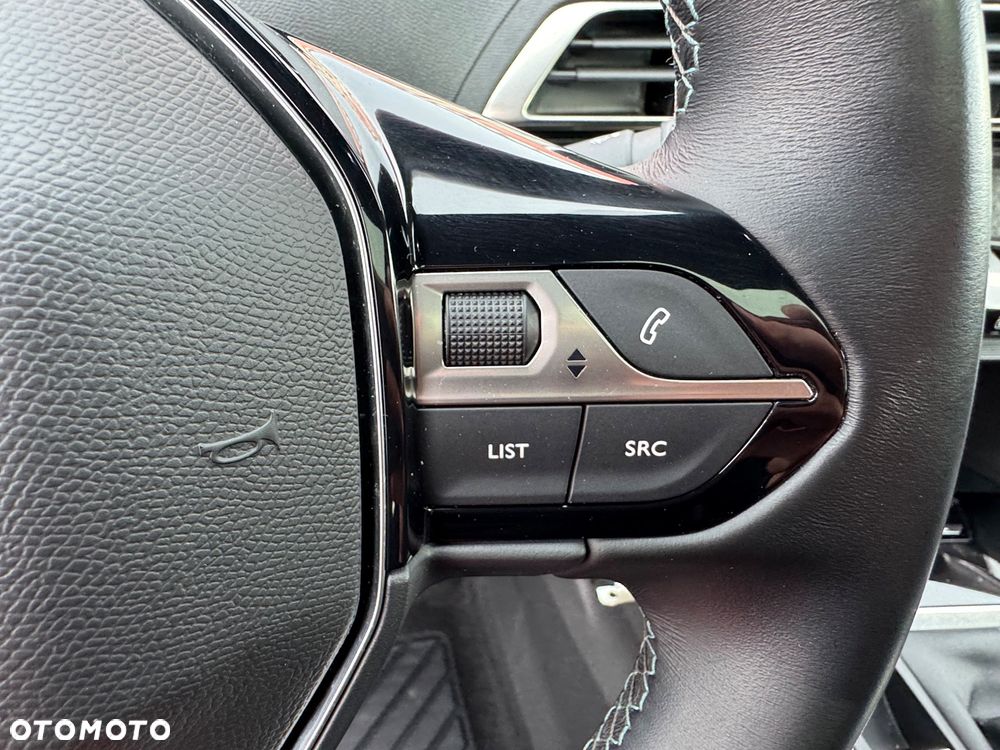 Peugeot 3008 BlueHDi 130 Stop & Start Allure Pack - 16