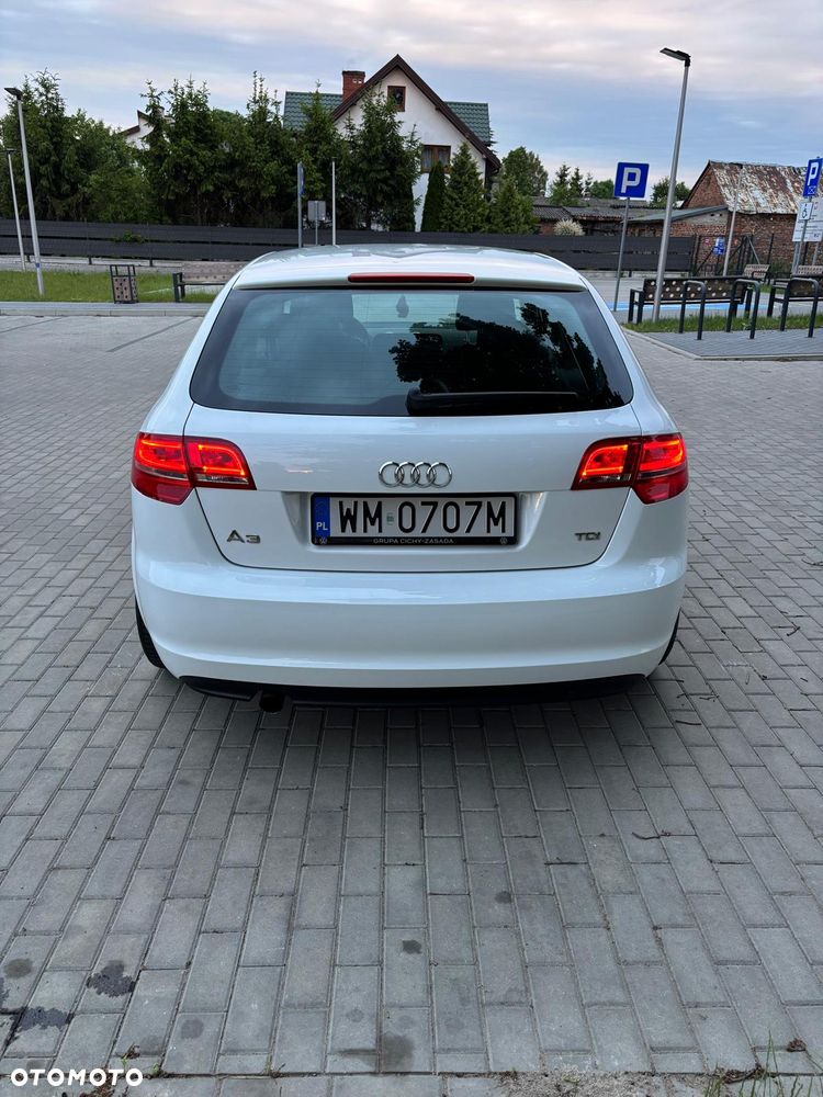 Audi A3 Sportback 1.6 TDI DPF Attraction - 1