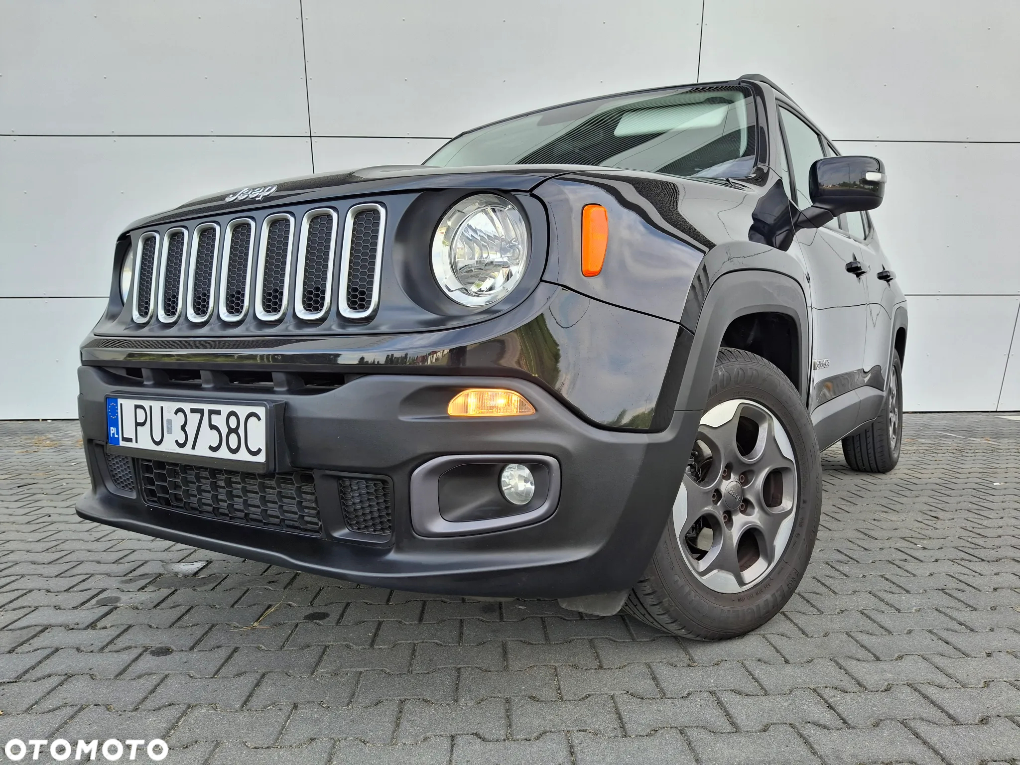 Jeep Renegade 1.4 MultiAir Longitude - 27
