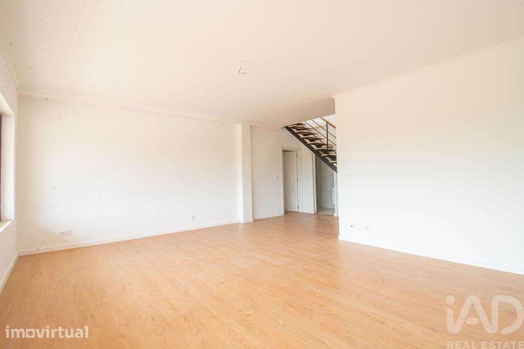 Duplex T4 em Bombarral e Vale Covo - Grande imagem: 3/40
