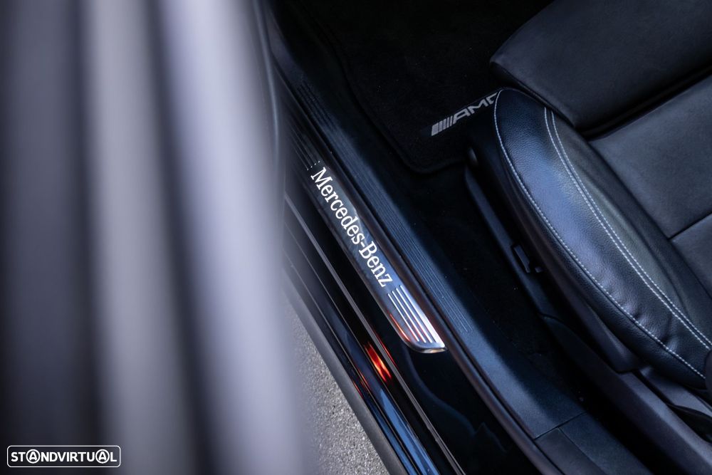 Mercedes-Benz E 220 d AMG Line - 28